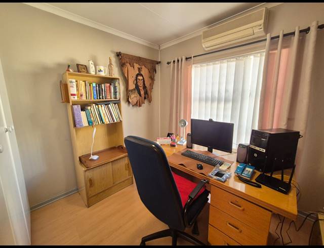 3 BEDROOM HOUSE FOR SALE IN VANDERBIJLPARK SE 3